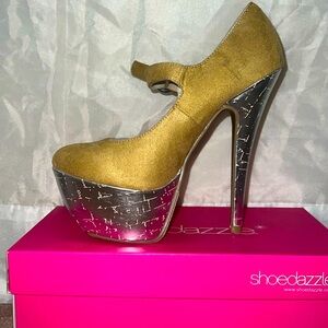 ❣️Shoedazzles Pump hills ❣️